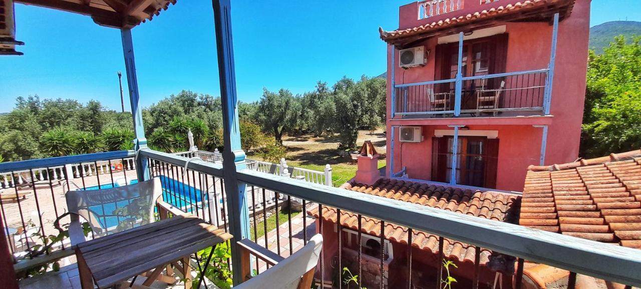 Georgia Apartments Стафилос Стая снимка