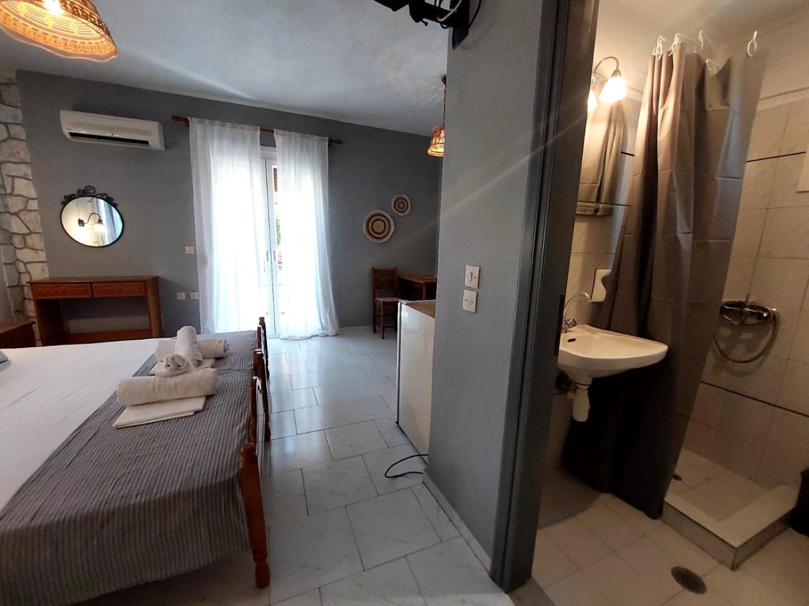 Georgia Apartments Стафилос Екстериор снимка
