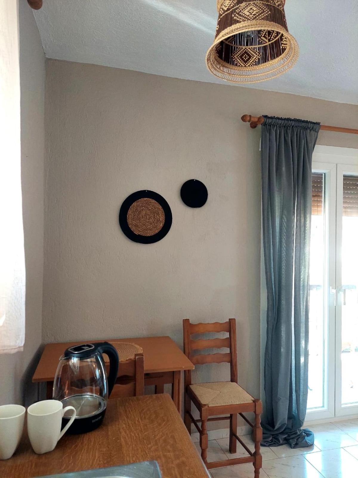 Georgia Apartments Стафилос Стая снимка