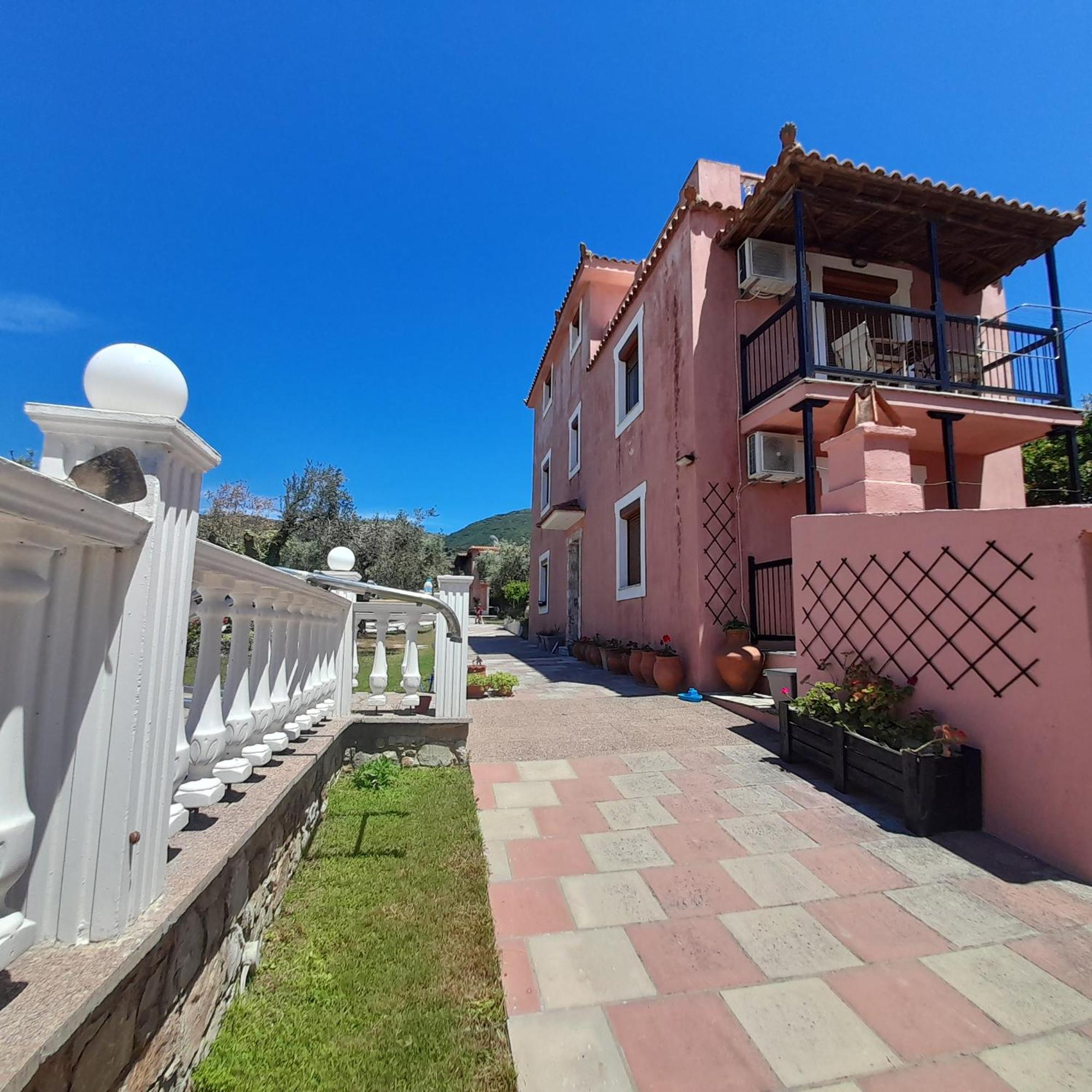 Georgia Apartments Стафилос Екстериор снимка