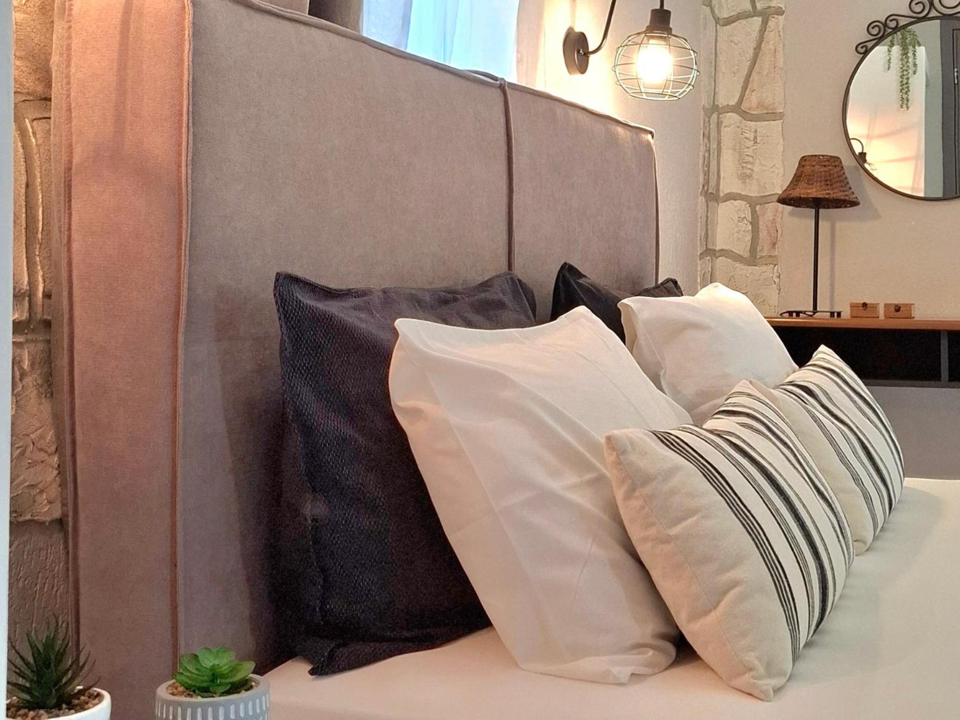 Georgia Apartments Стафилос Стая снимка